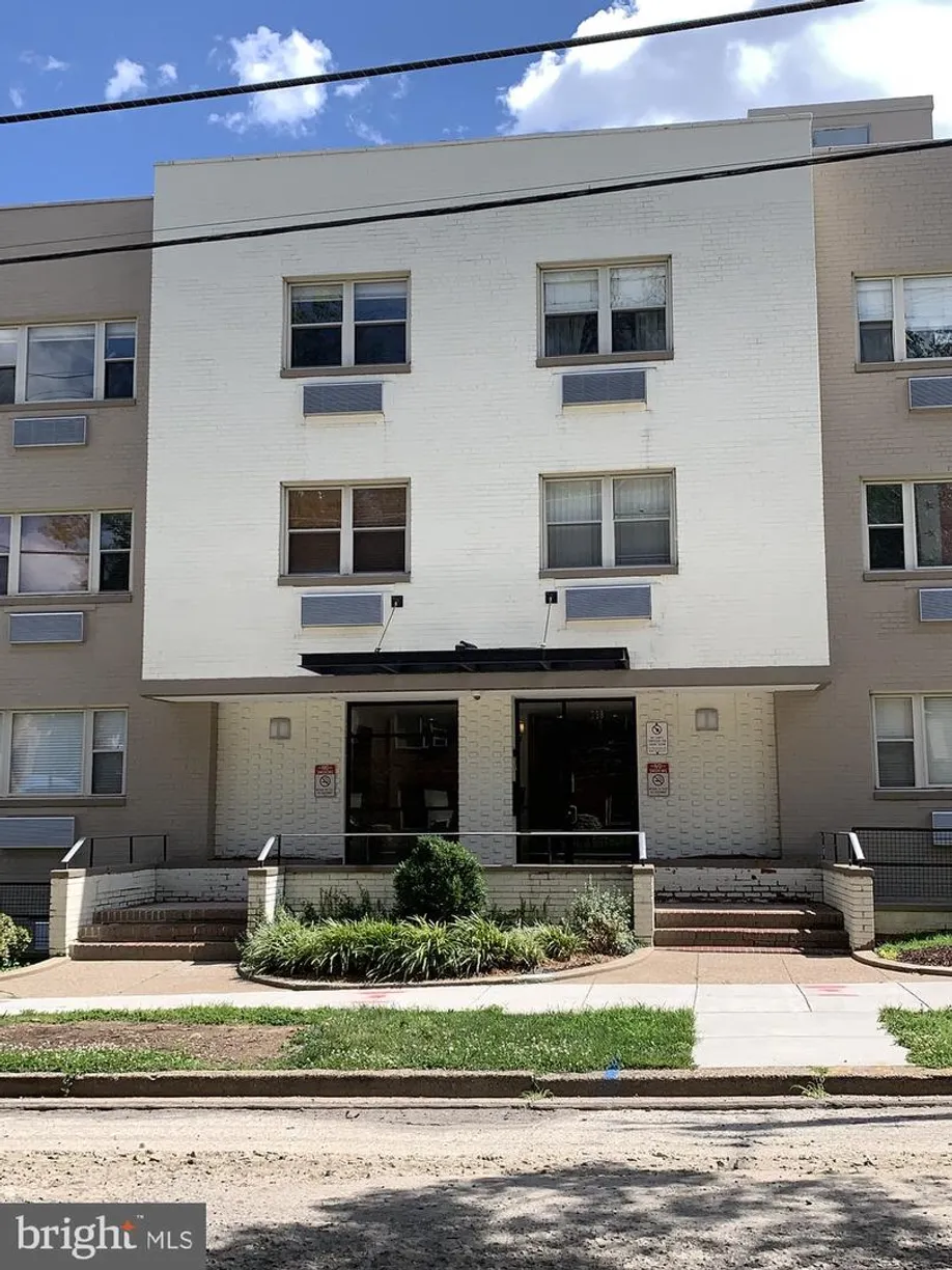 Washington Metro Area Real Estate | View 738 N Longfellow St Nw, 312 | 1 Bed, 1 Bath