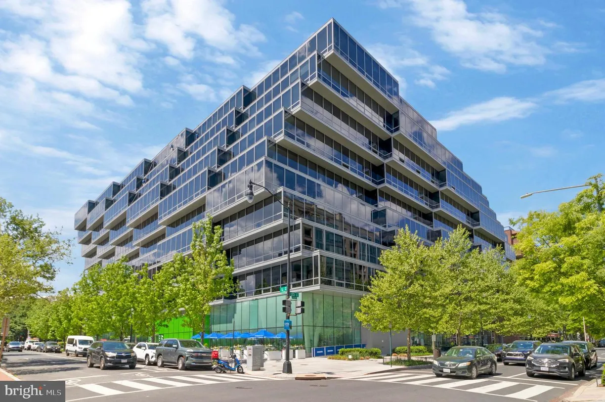 Washington Metro Area Real Estate | View 1111 24th St Nw, 35 | 2 Beds, 2 Baths