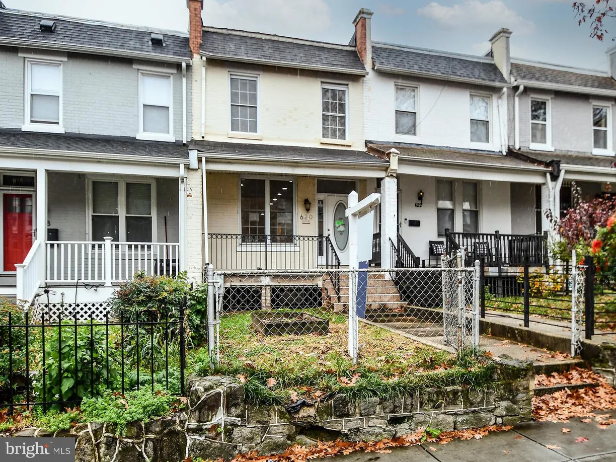 Washington Metro Area Real Estate | View 620 Irving St Nw, 1 | 2 Beds