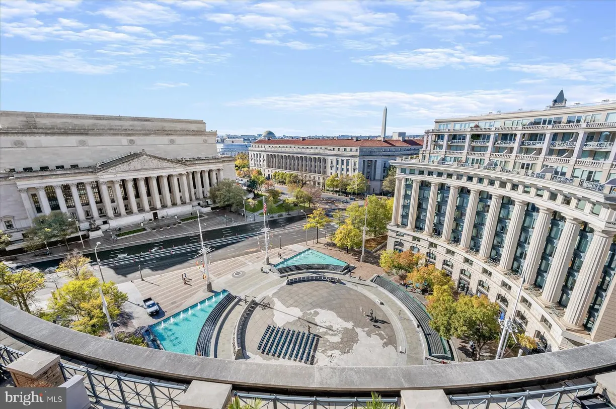 Washington Metro Area Real Estate | View 701 Pennsylvania Ave Nw, 1219 | 2 Beds