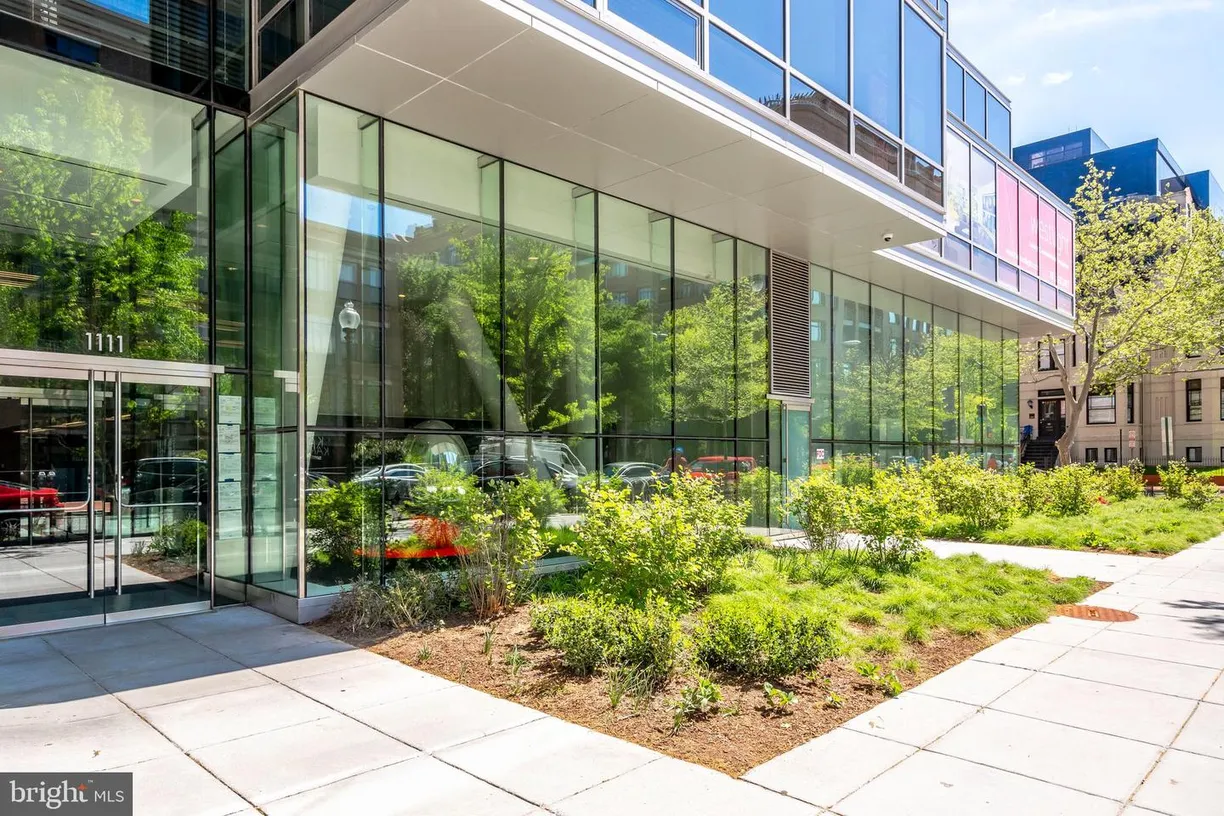 Washington Metro Area Real Estate | View 1111 24th St Nw, 38 | 1 Bed, 1 Bath