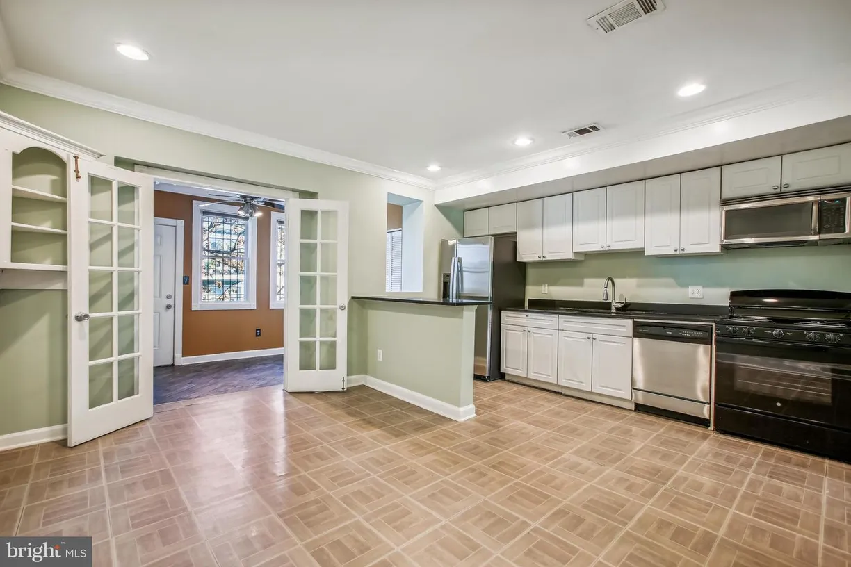 Washington Metro Area Real Estate | View 1246 Queen St Ne, 3 | Listing