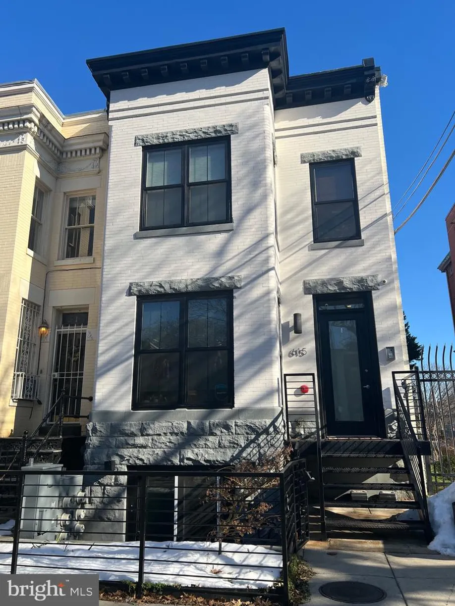 Washington Metro Area Real Estate | View 615 15th St Ne, 1 | Listing