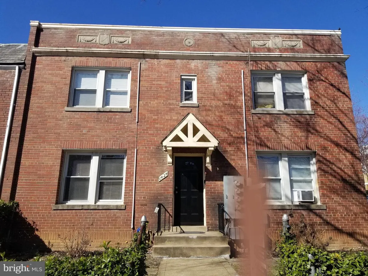 Washington Metro Area Real Estate | View 1424 Staples St Ne, 3 | 2 Beds