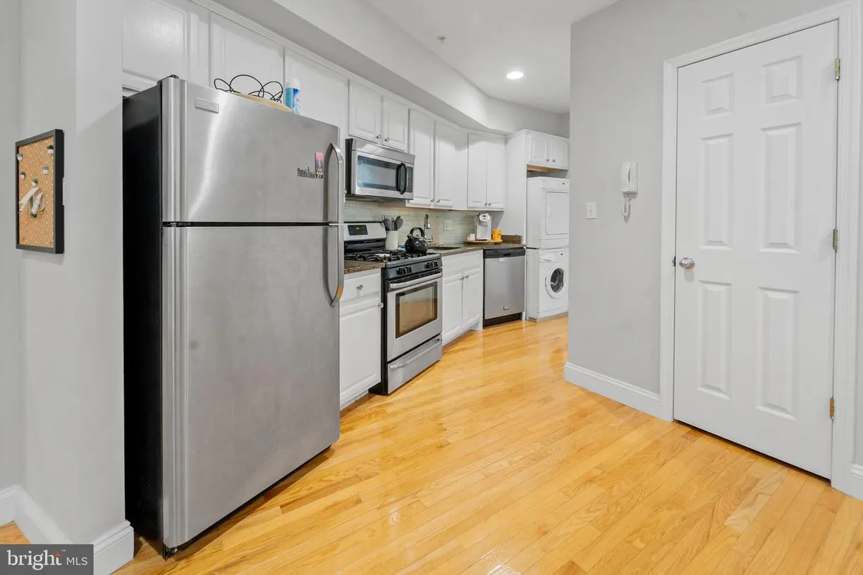 Washington Metro Area Real Estate | View 1629 L St Ne, 202 | 1 Bed, 1 Bath
