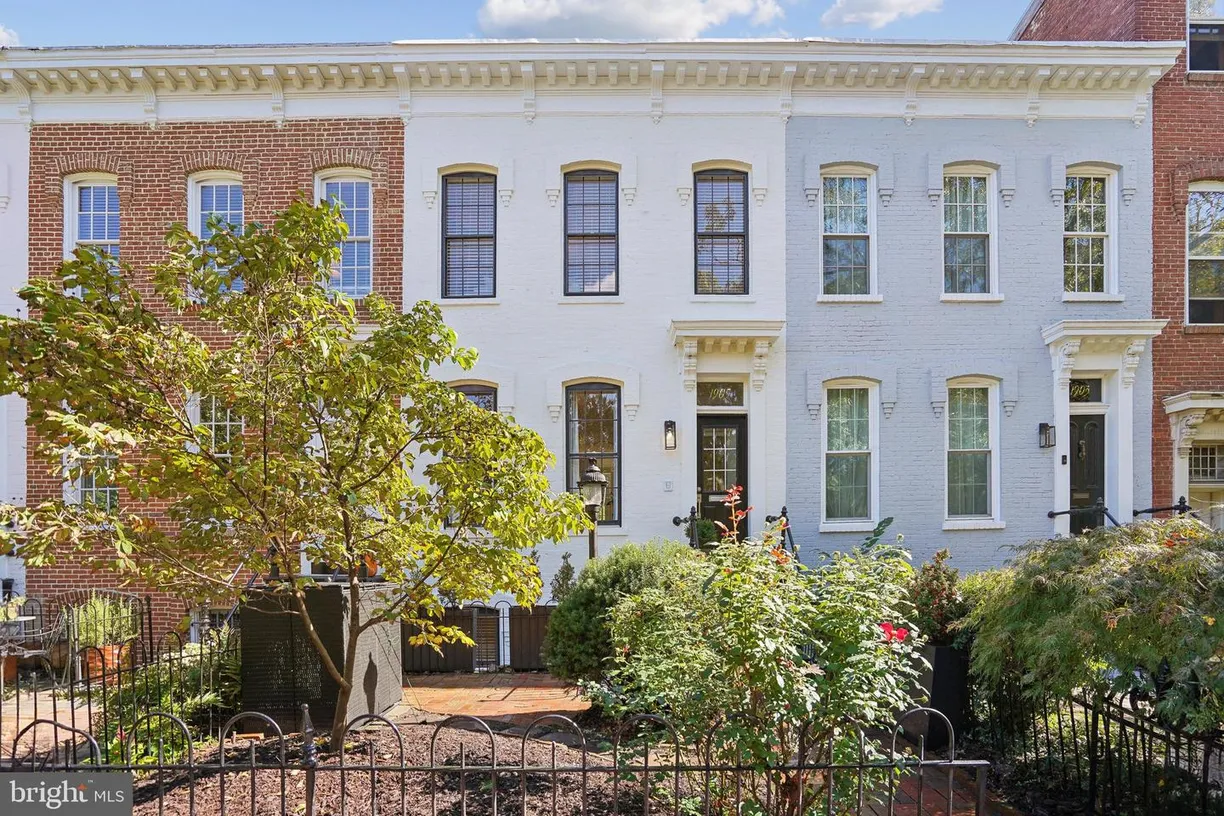 Washington Metro Area Real Estate | View 1905 New Hampshire Ave Nw | 3 Beds