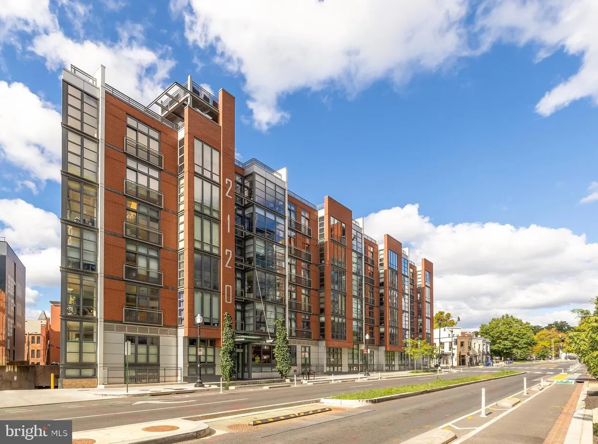 Washington Metro Area Real Estate | View 2120 Vermont Ave Nw, 515 | 2 Beds, 2 Baths
