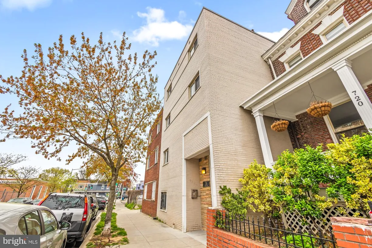Washington Metro Area Real Estate | View 718 Park Rd Nw, 3 | Listing