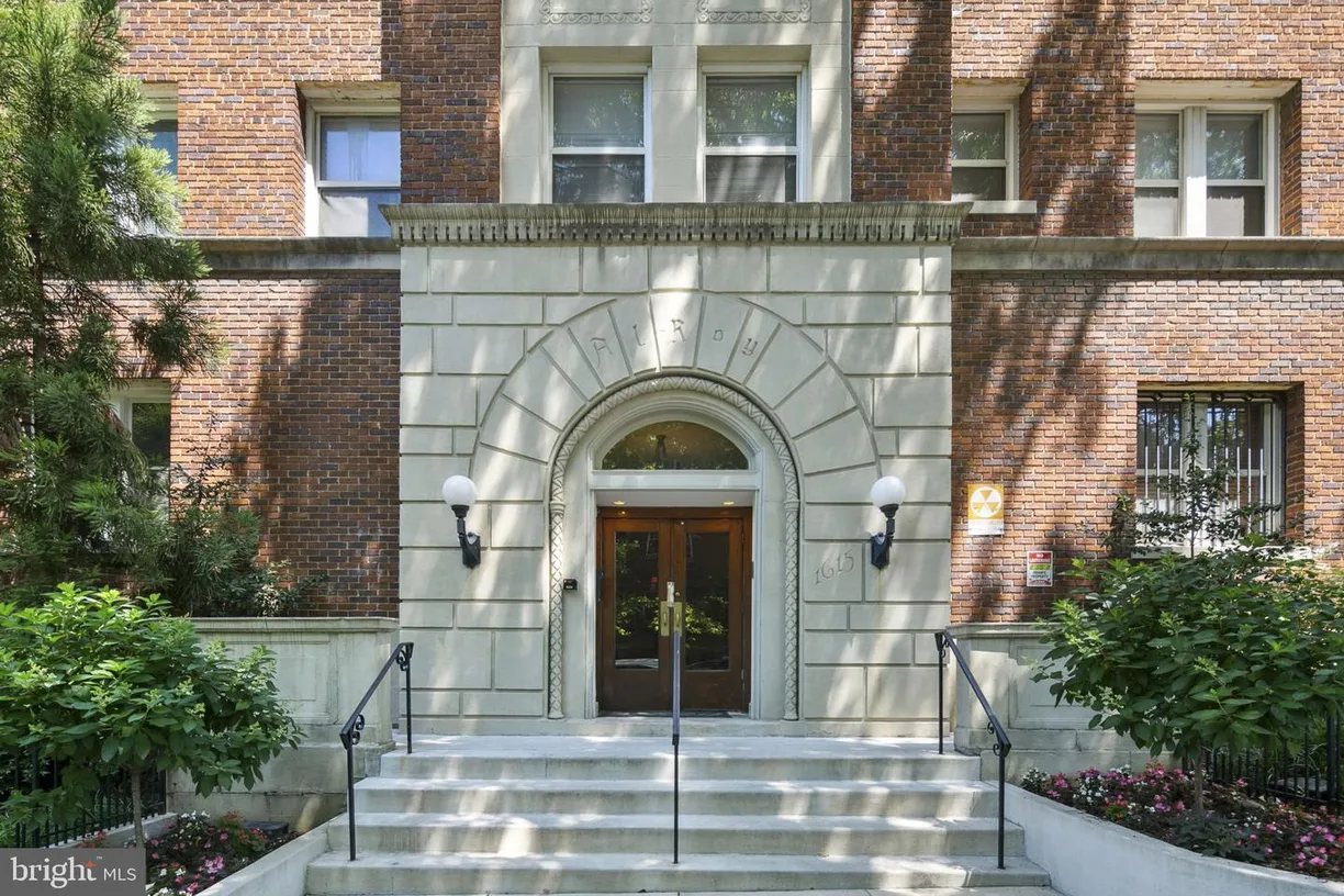 Washington Metro Area Real Estate | View 1615 Kenyon St Nw, 52 | Listing