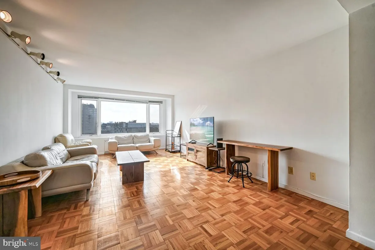 Washington Metro Area Real Estate | View 2475 Virginia Ave Nw, 814 | Listing