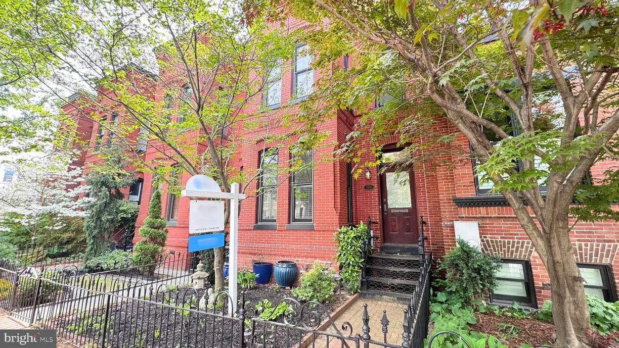 Washington Metro Area Real Estate | View 1518 T St Nw | 2 Beds, 2 Baths
