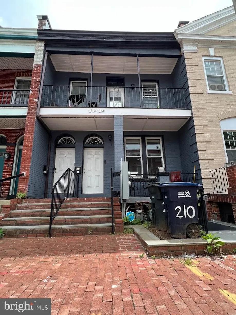 Washington Metro Area Real Estate | View 210 Morgan St Nw, 1 | 4 Beds
