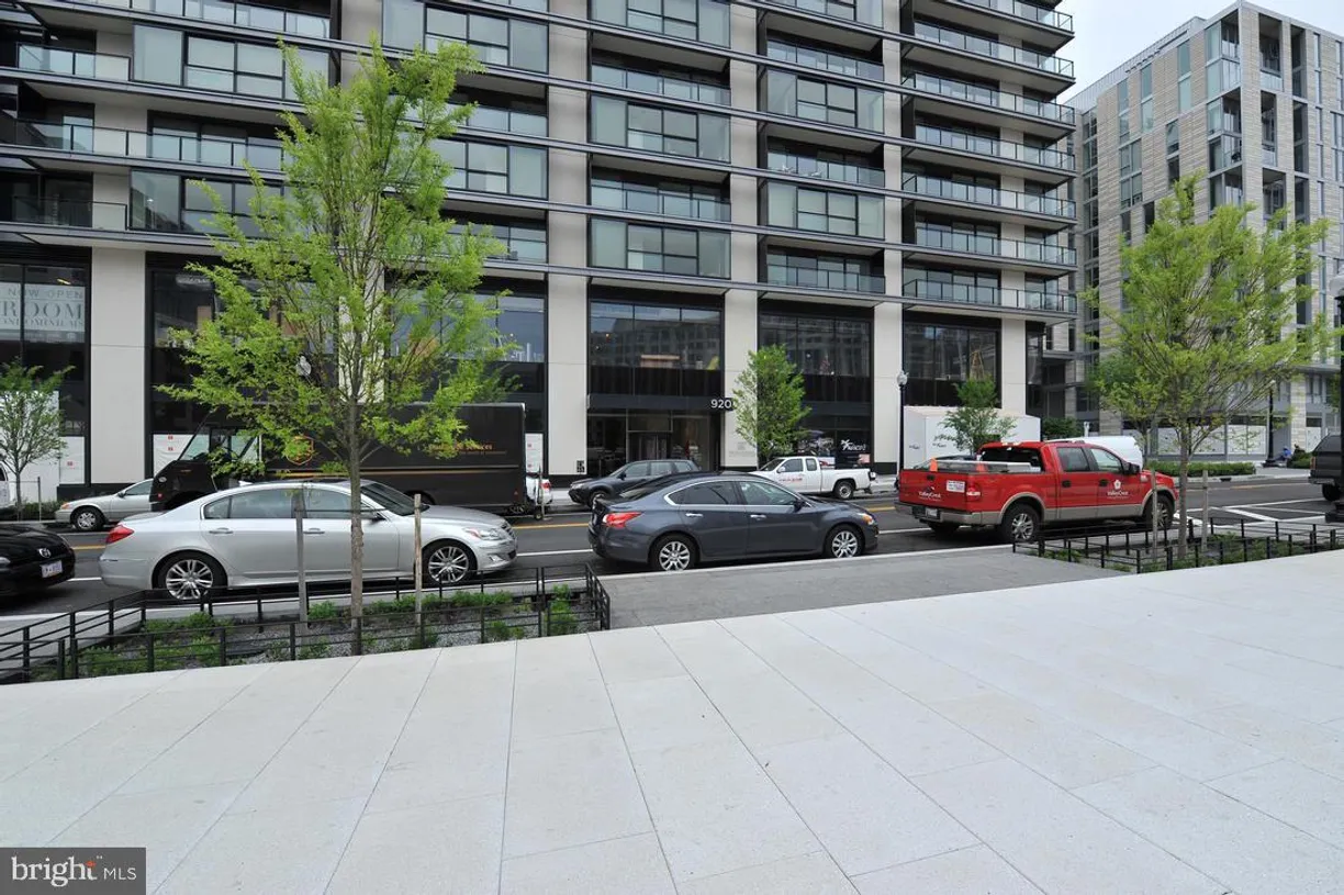 Washington Metro Area Real Estate | View 920 I St Nw, 512 | 1 Bed