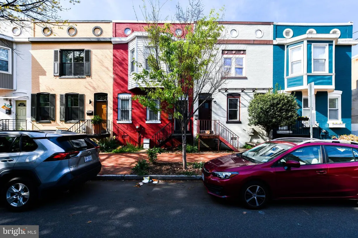 Washington Metro Area Real Estate | View 205 Bates St Nw | 4 Beds