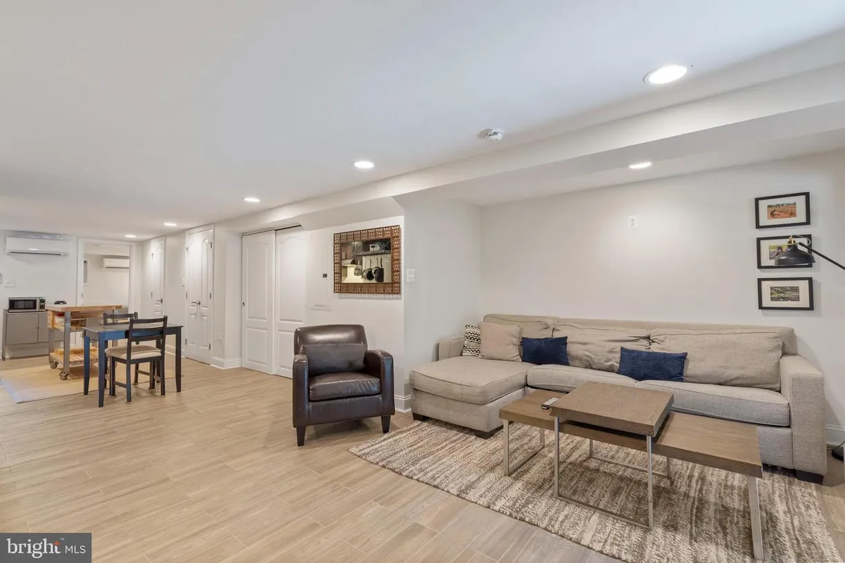Washington Metro Area Real Estate | View 33 Nw W St Nw, 2 | 1 Bed
