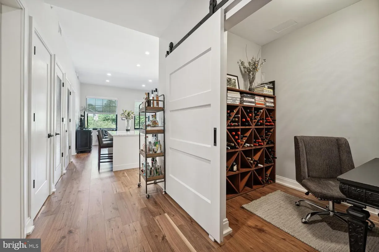 Washington Metro Area Real Estate | View 1111 Pennsylvania Ave Se, 206 | 1 Bed