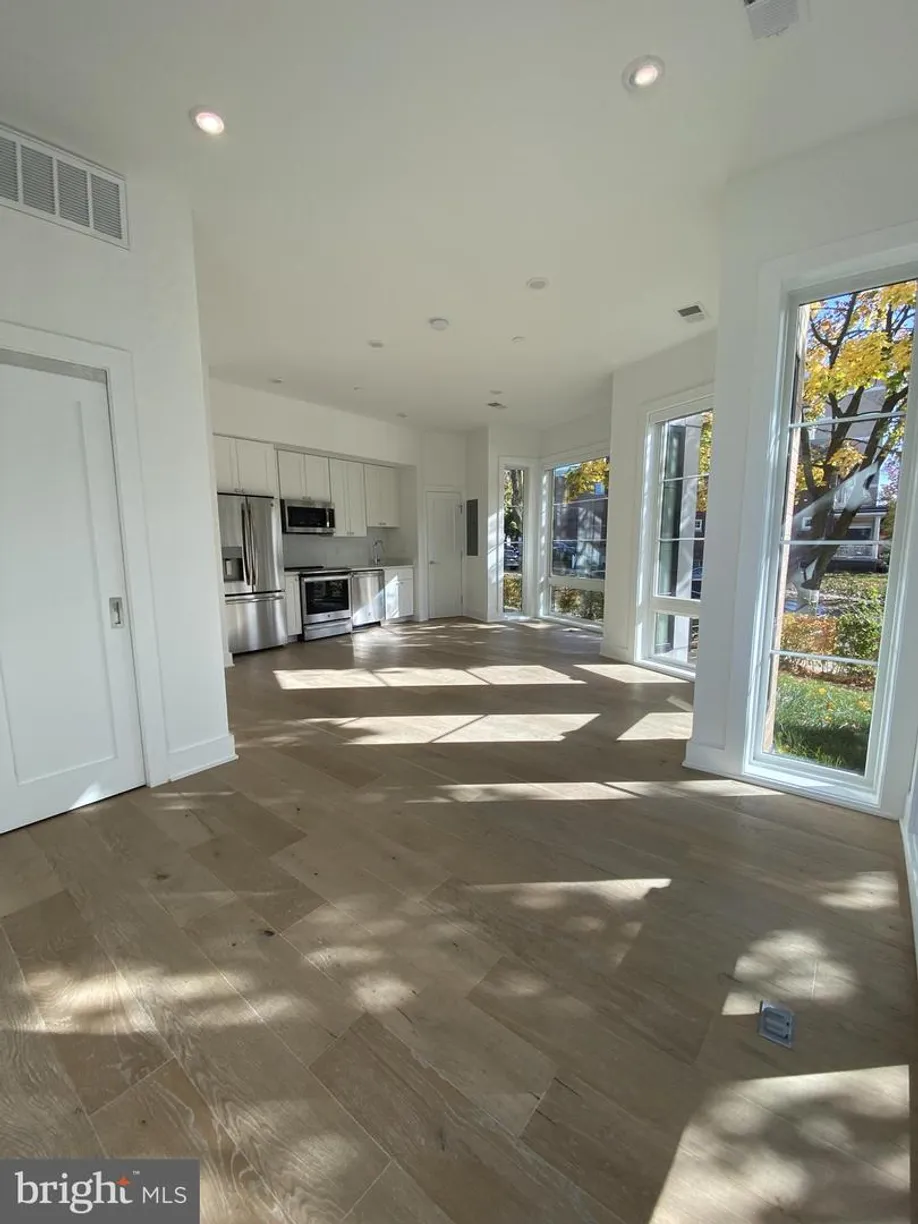 Washington Metro Area Real Estate | View 5301 Connecticut Ave Nw, 302