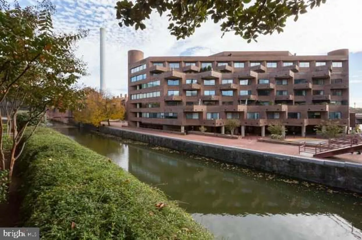 Washington Metro Area Real Estate | View 1015 33rd St Nw, 601 | 1 Bed