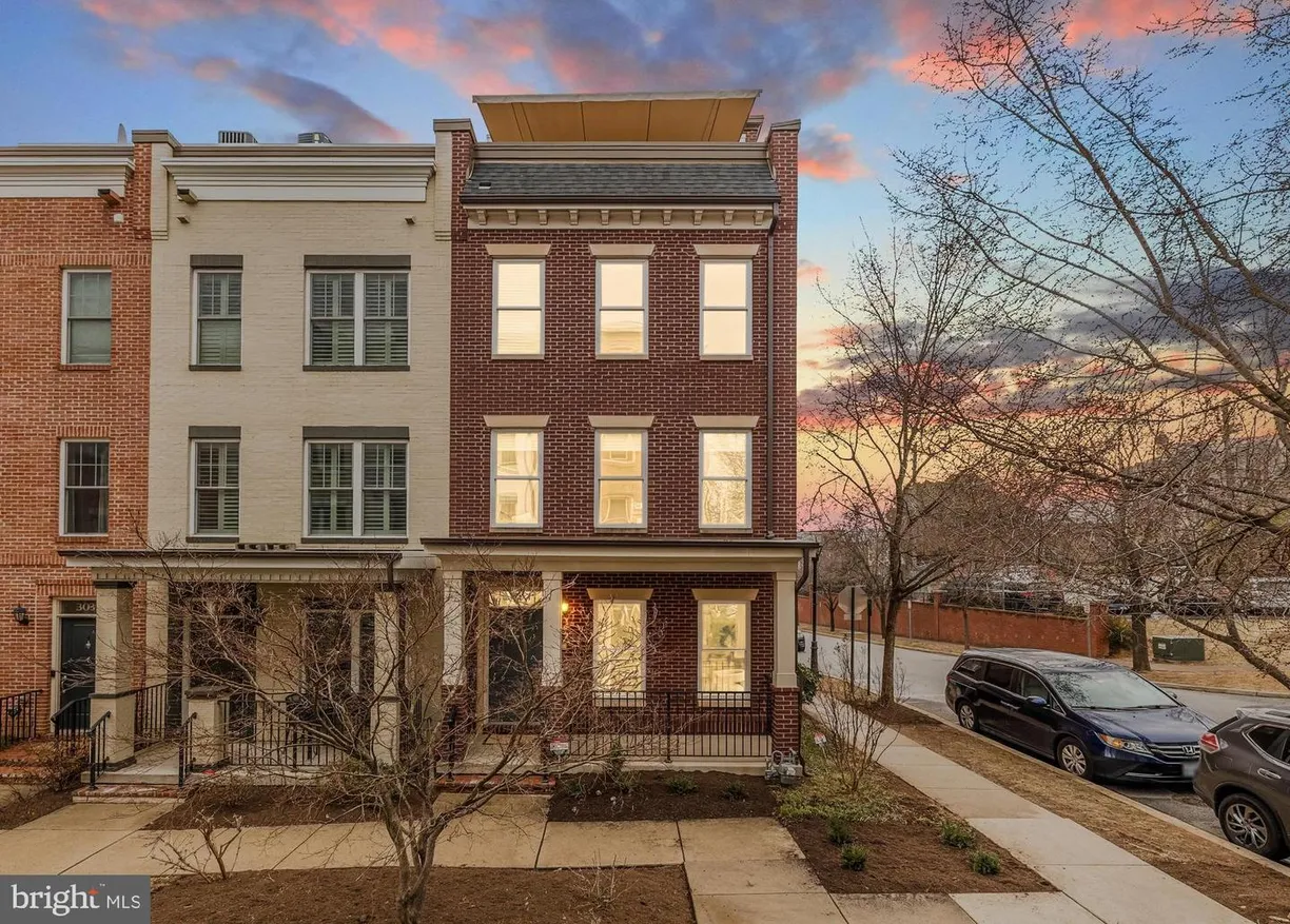 Washington Metro Area Real Estate | View 3033 Chancellors Way Ne | 4 Beds, 3 Baths