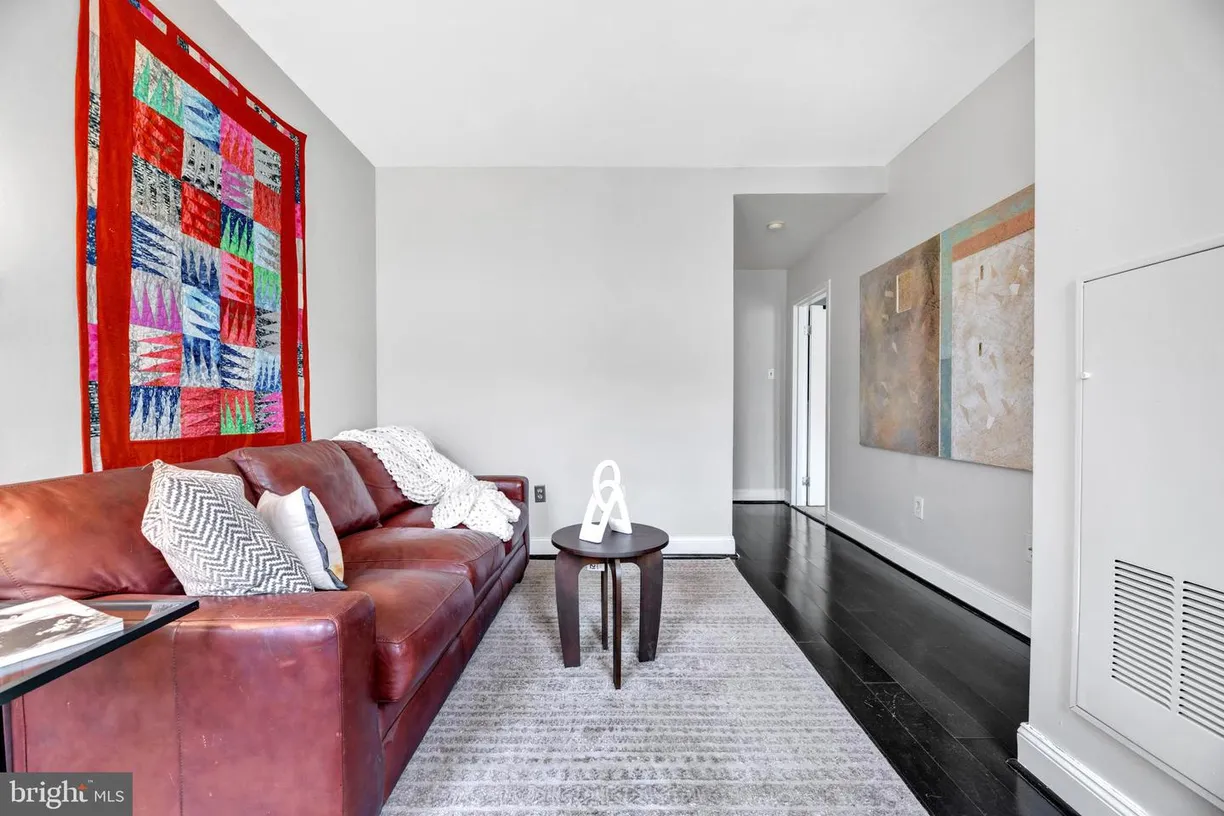Washington Metro Area Real Estate | View 1436 W Nw, 405 | Listing
