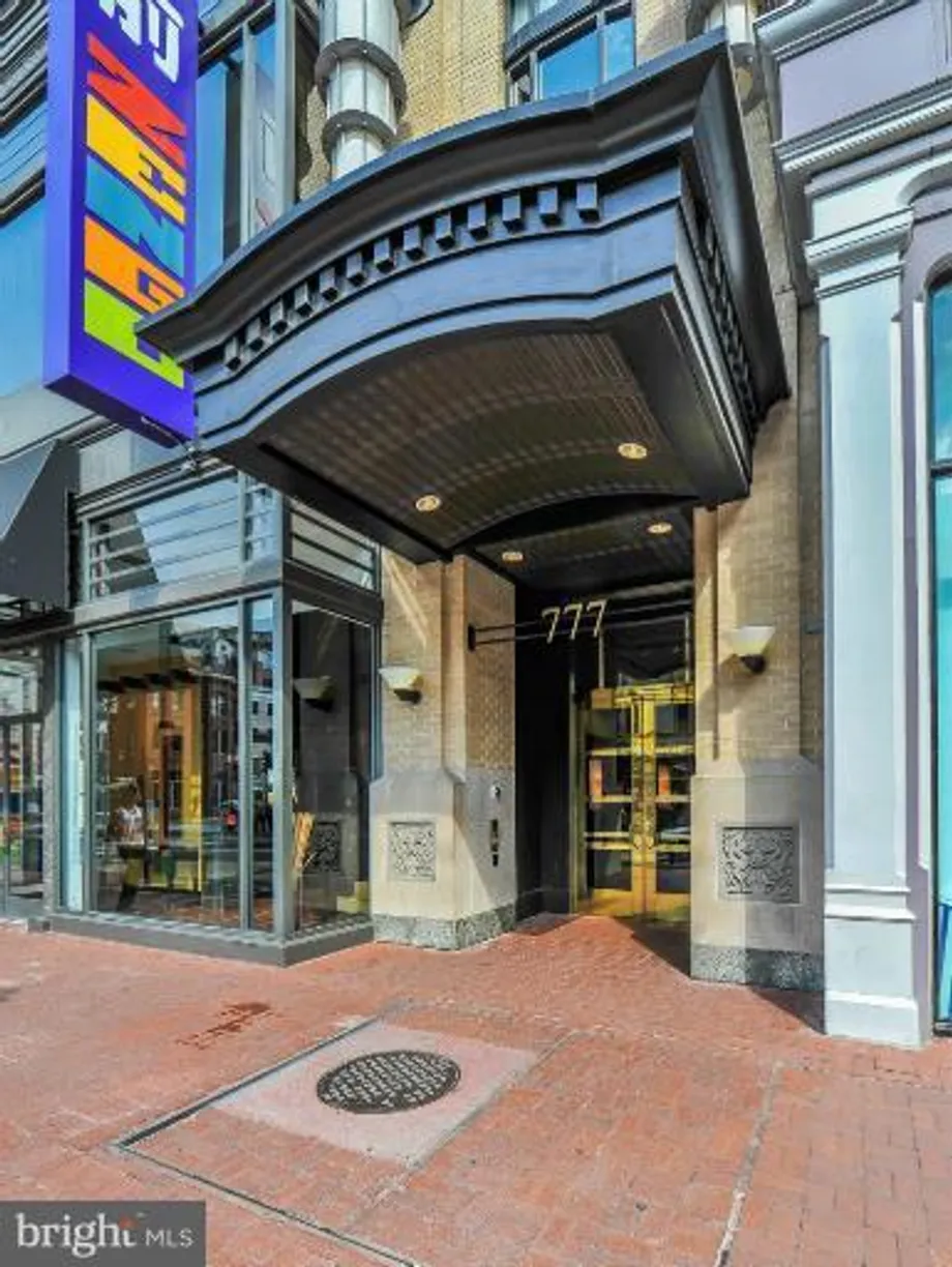 Washington Metro Area Real Estate | View 777 7th St Nw, 410 | 1 Bed