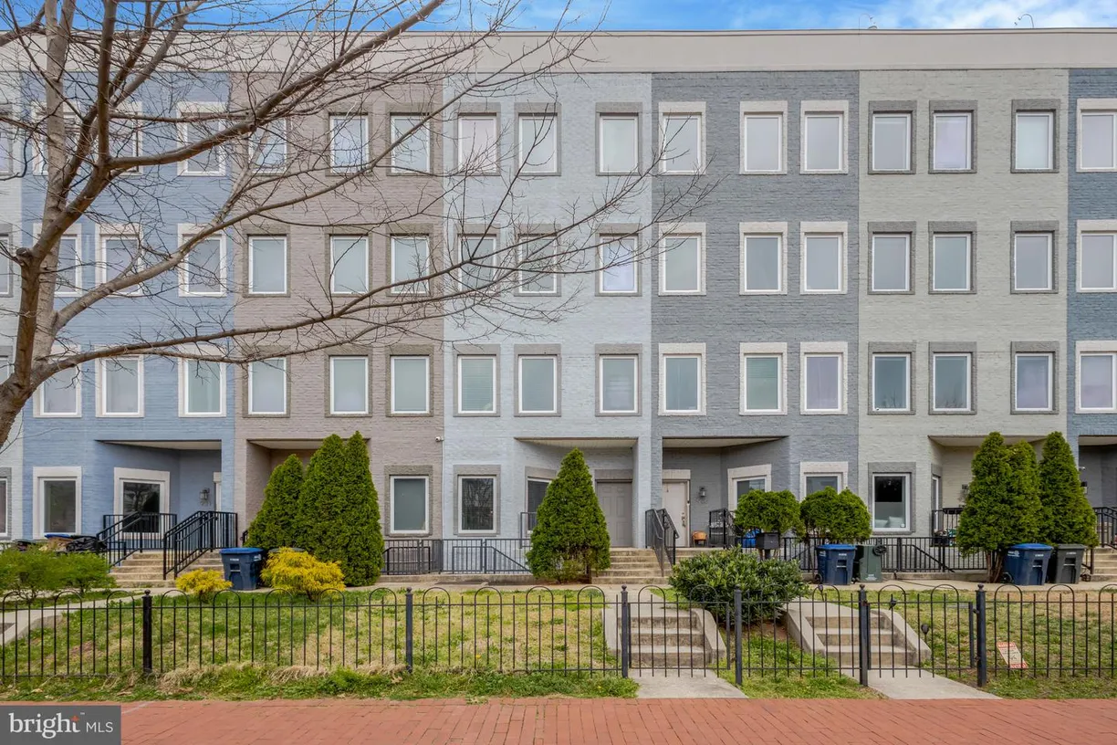 Washington Metro Area Real Estate | View 927 12th St Ne | Listing
