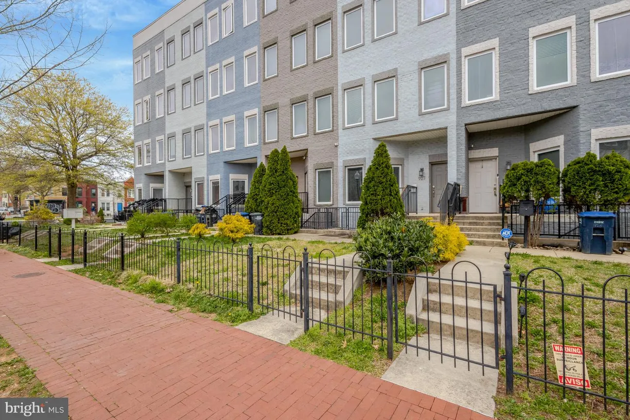 Washington Metro Area Real Estate | View 927 12th St Ne | Listing