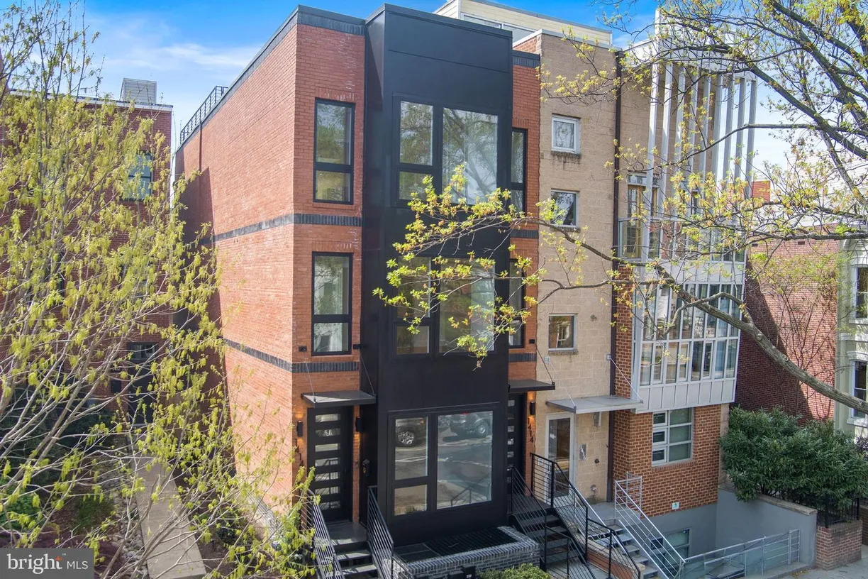 Washington Metro Area Real Estate | View 1414 5th St Nw, a | 3 Beds, 3 Baths