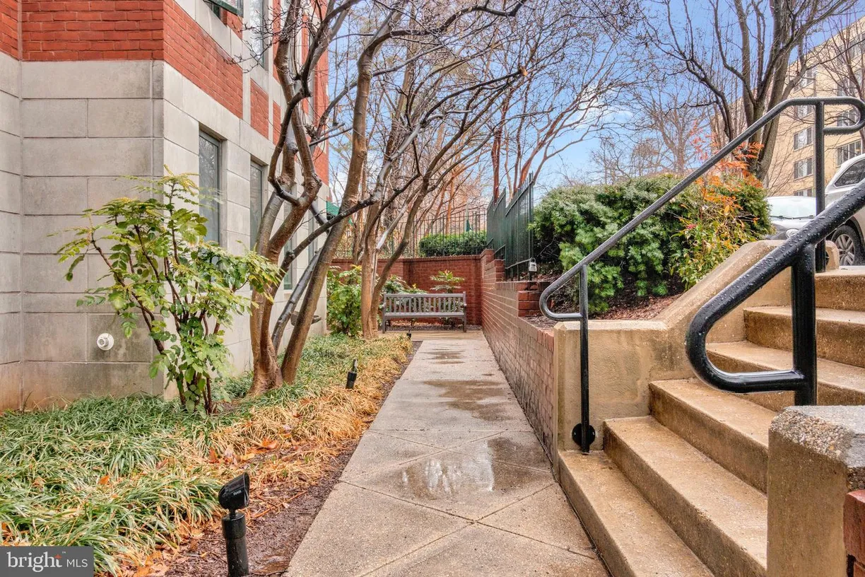 Washington Metro Area Real Estate | View 4601 Connecticut Ave Nw, 4