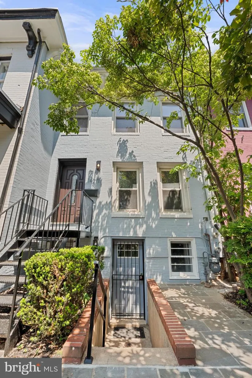 Washington Metro Area Real Estate | View 1427 S St Nw | 4 Beds, 3 Baths
