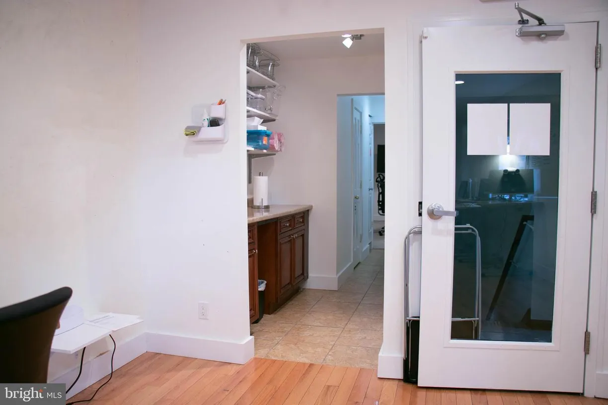 Washington Metro Area Real Estate | View 635 Florida Ave Nw, 3 | Listing