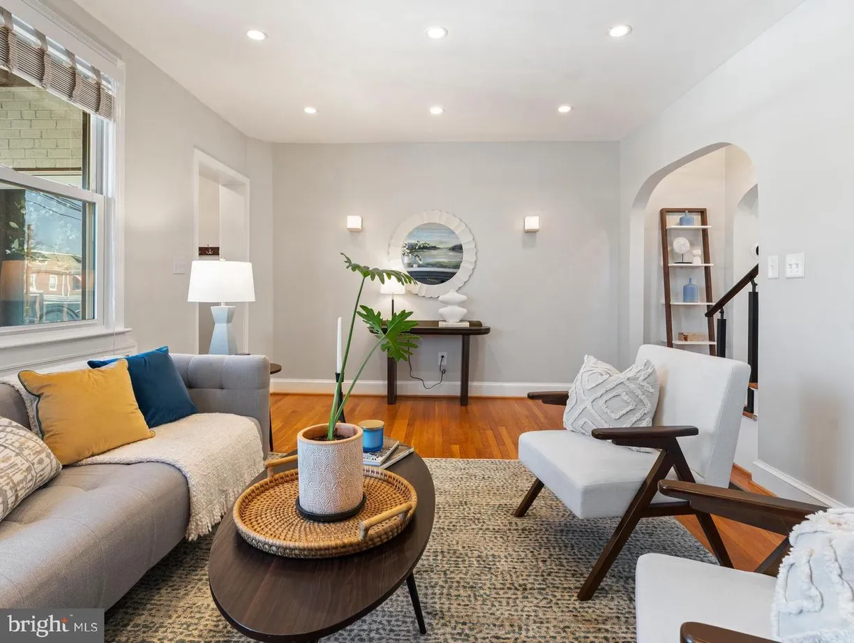 Washington Metro Area Real Estate | View 5321 Kansas Ave Nw | 5 Beds, 4 Baths