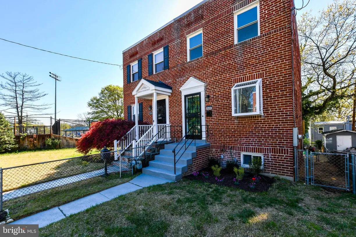 Washington Metro Area Real Estate | View 1508 Fort Davis St Se | 4 Beds, 2 Baths