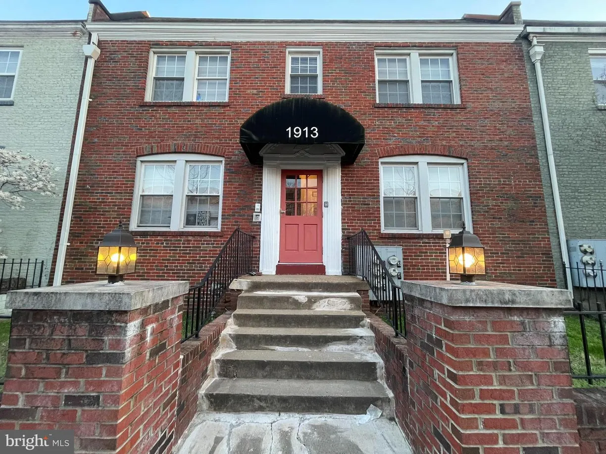 Washington Metro Area Real Estate | View 1913 Rosedale St Ne, 1 | 2 Beds
