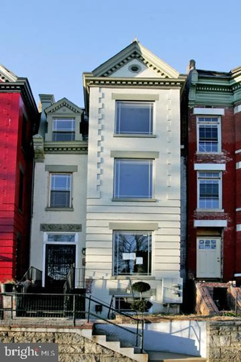 Washington Metro Area Real Estate | View 34 Rhode Island Ave Ne, 1 | 3 Beds