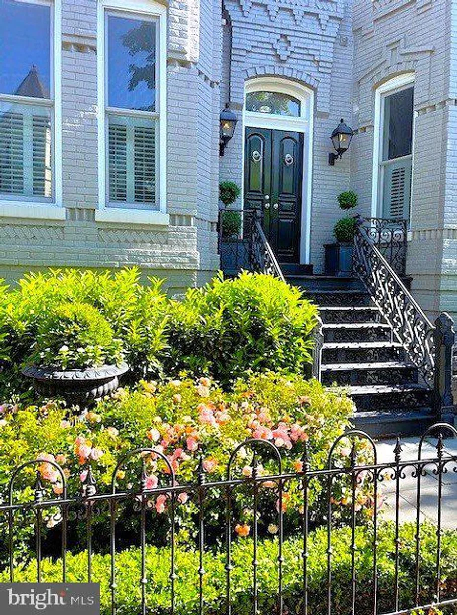 Washington Metro Area Real Estate | View 939 T St Nw | Listing