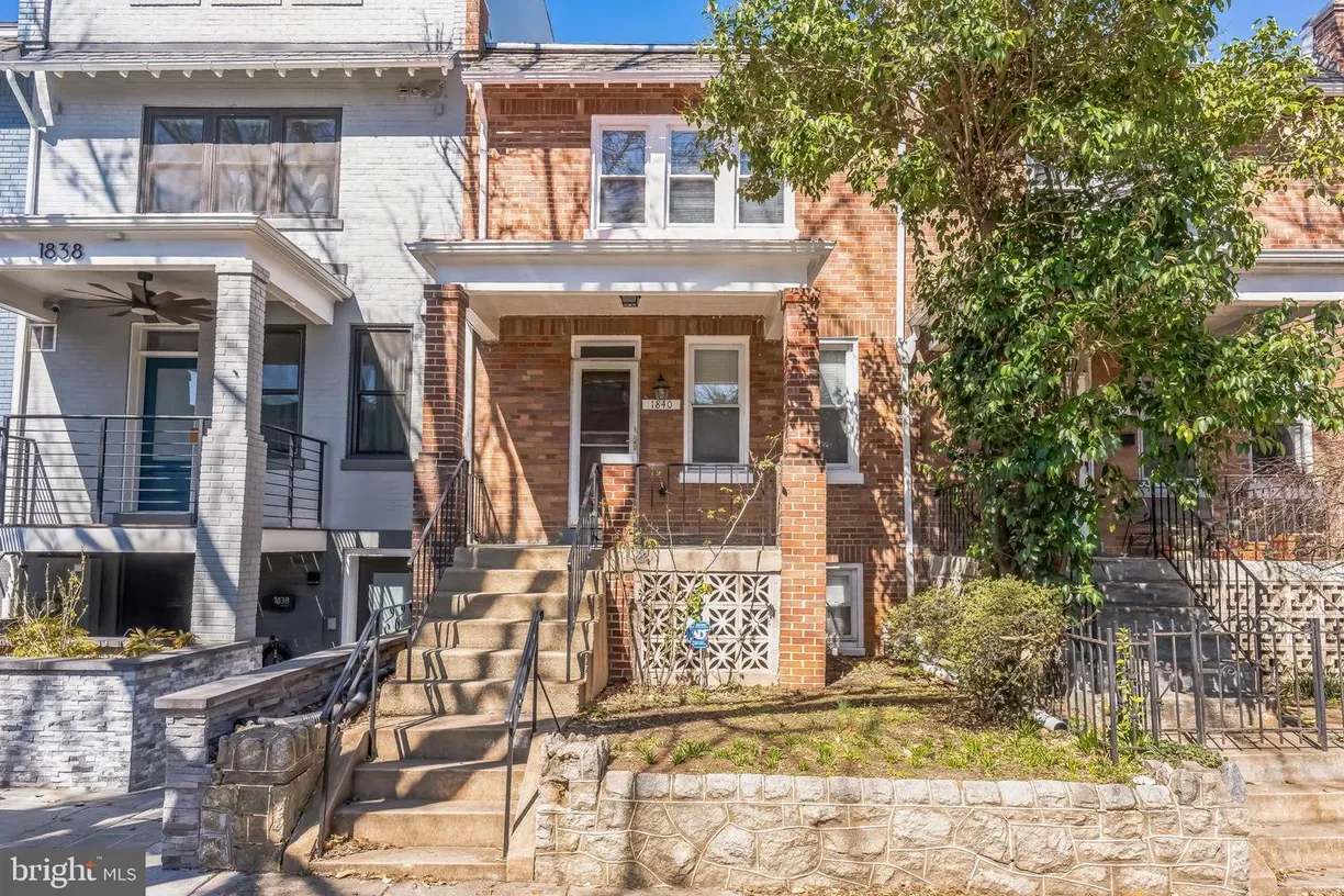 Washington Metro Area Real Estate | View 1840 Bay St Se | 3 Beds