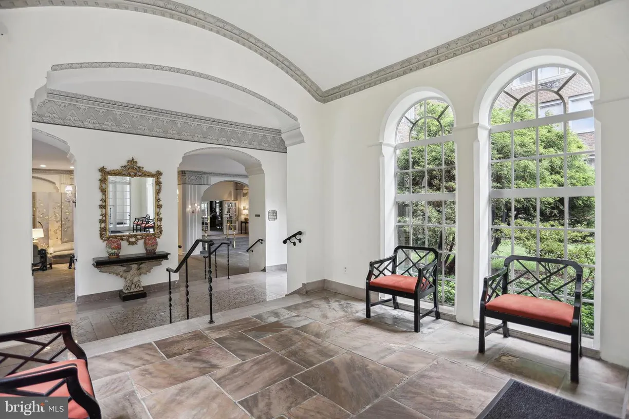 Washington Metro Area Real Estate | View 4000 Cathedral Ave Nw, 534b | Listing