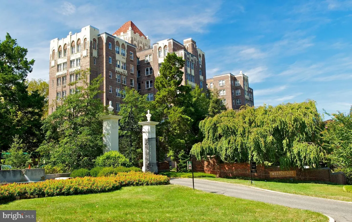 Washington Metro Area Real Estate | View 4000 Cathedral Ave Nw, 534b | 1 Bed, 1 Bath