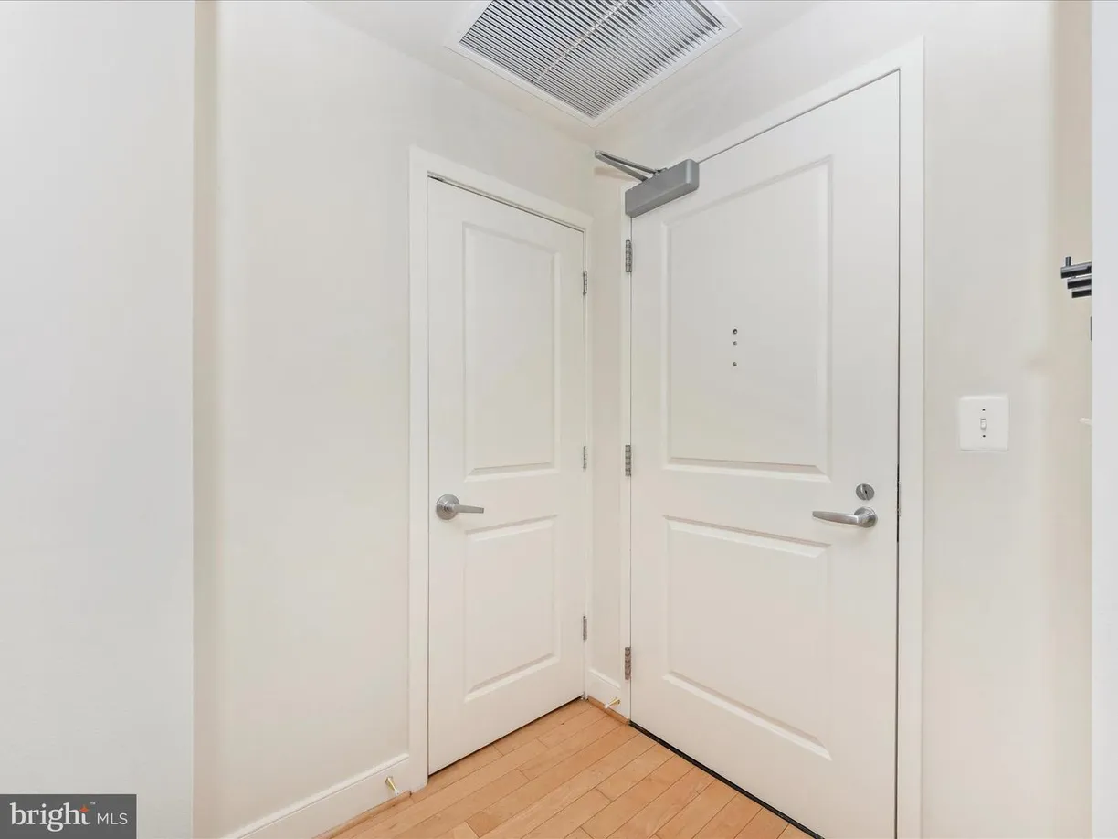 Washington Metro Area Real Estate | View 4101 Albemarle St Nw, 401 | Listing