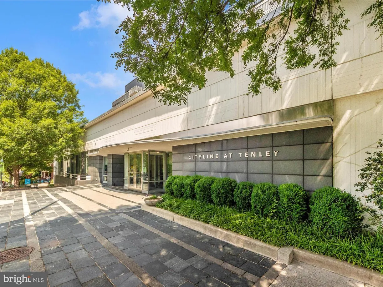 Washington Metro Area Real Estate | View 4101 Albemarle St Nw, 401 | 1 Bed