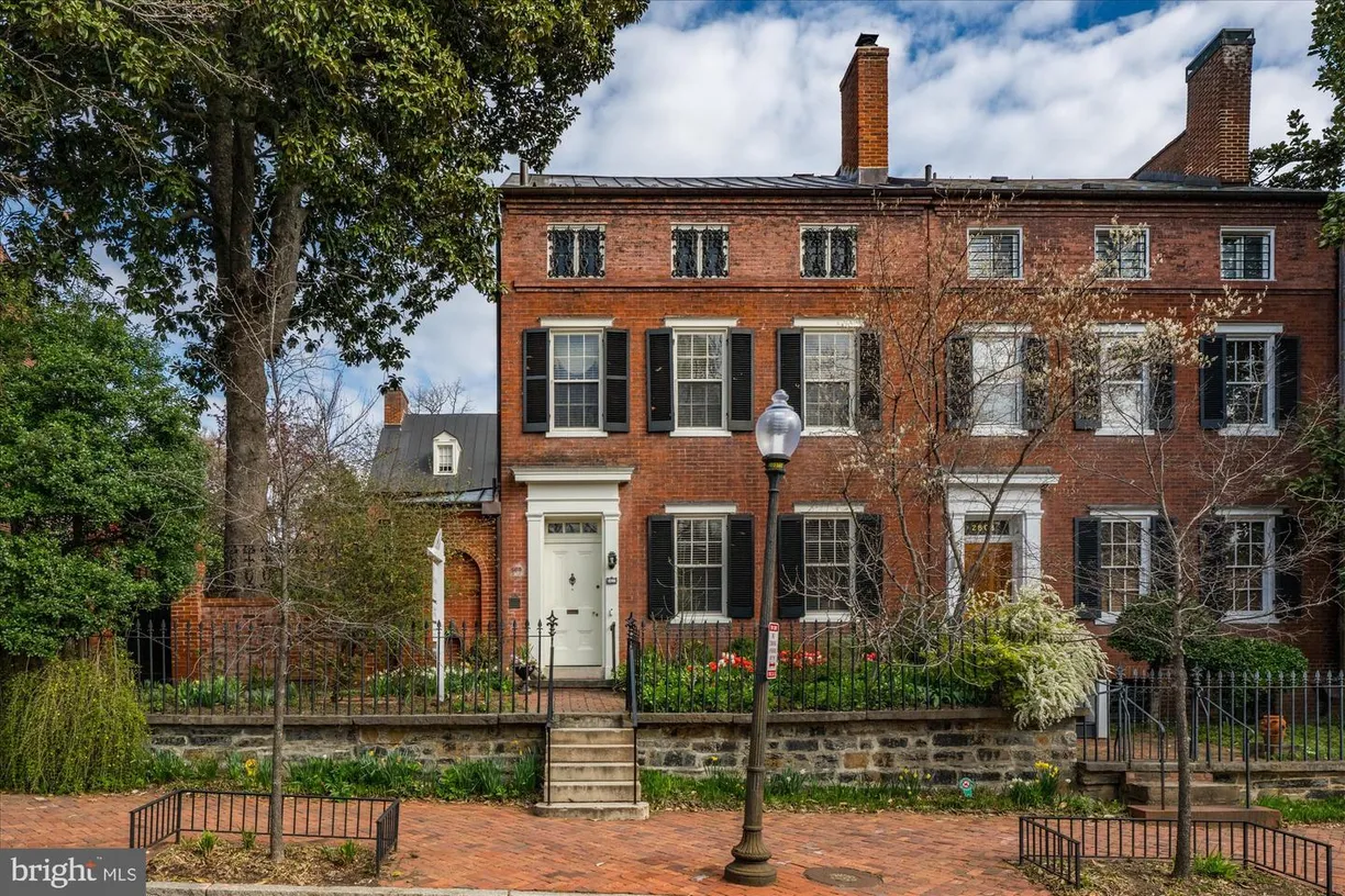 Washington Metro Area Real Estate | View 2805 P St Nw | 7 Beds, 7 Baths