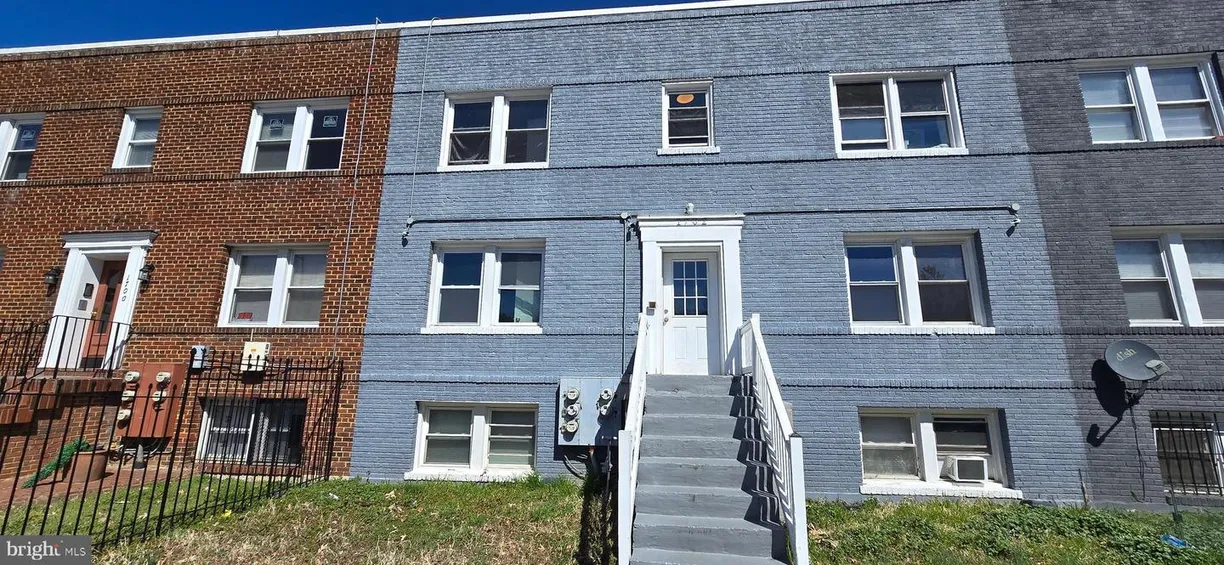 Washington Metro Area Real Estate | View 1702 Gales St Ne, 4 | 1 Bed