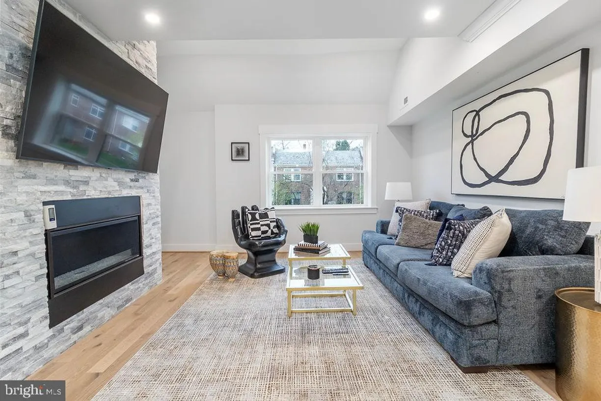 Washington Metro Area Real Estate | View 1242 Meigs Pl Ne, 3 | Listing