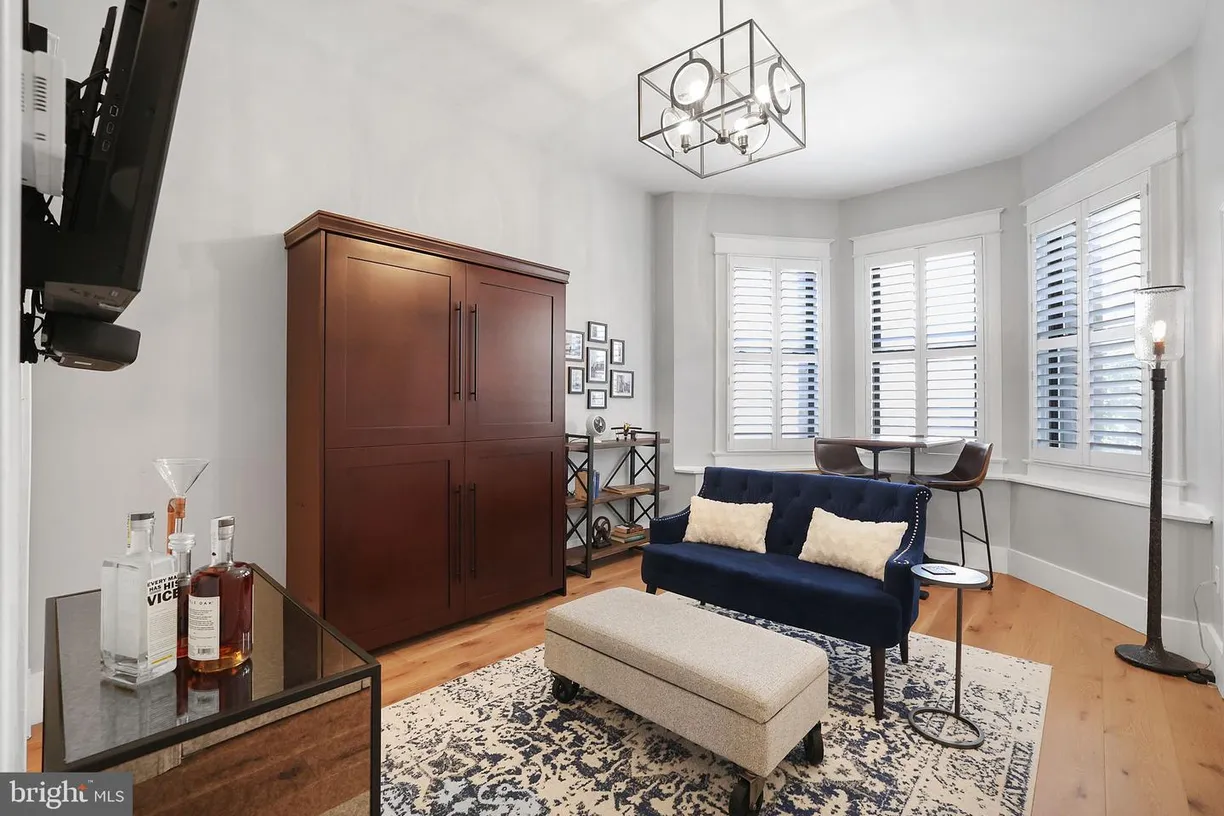 Washington Metro Area Real Estate | View 1215 10th St Nw, 1 | 1 Bath