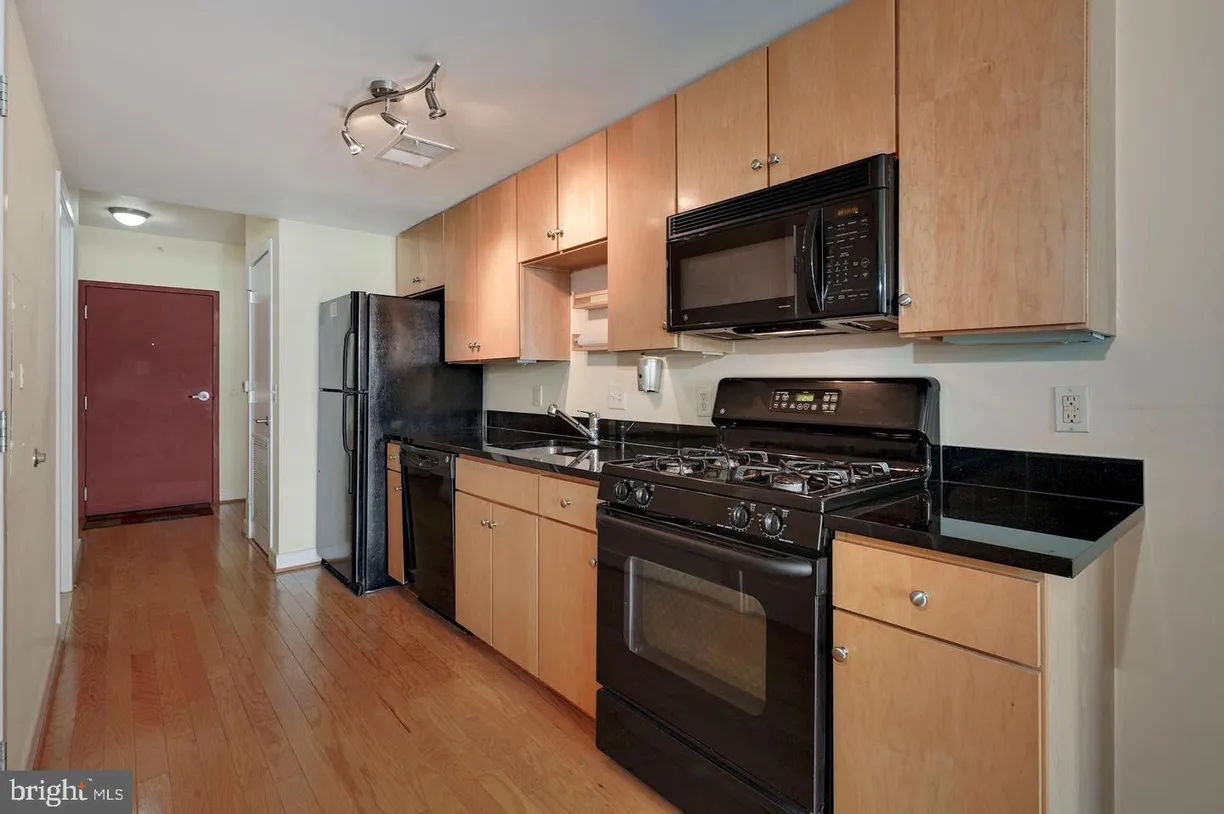 Washington Metro Area Real Estate | View 1117 10th St Nw, 905 | Listing