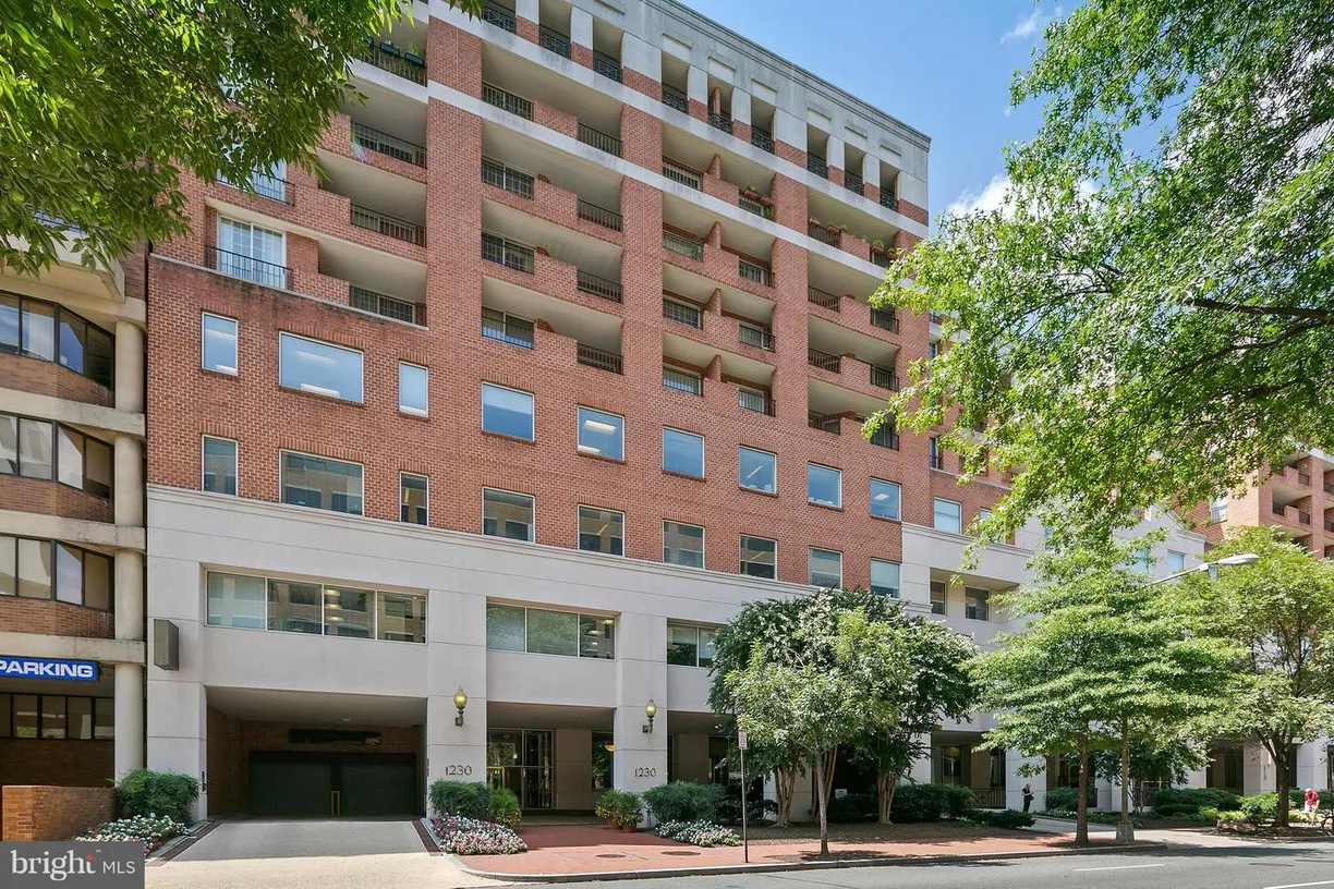 Washington Metro Area Real Estate | View 1230 23rd St Nw, 501 | 1 Bed
