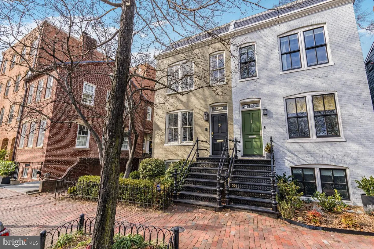 Washington Metro Area Real Estate | View 2509 P St Nw | 4 Beds, 3 Baths