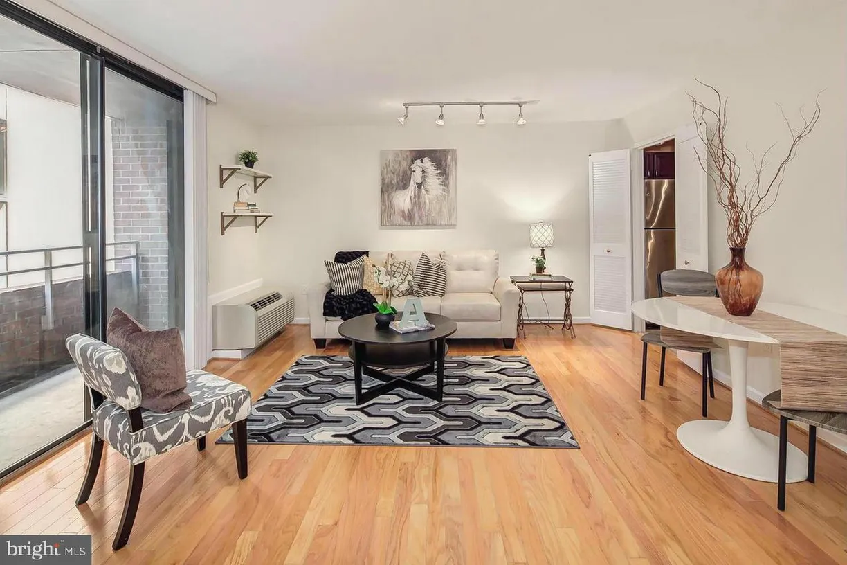 Washington Metro Area Real Estate | View 2141 P St Nw, 301 | 1 Bed