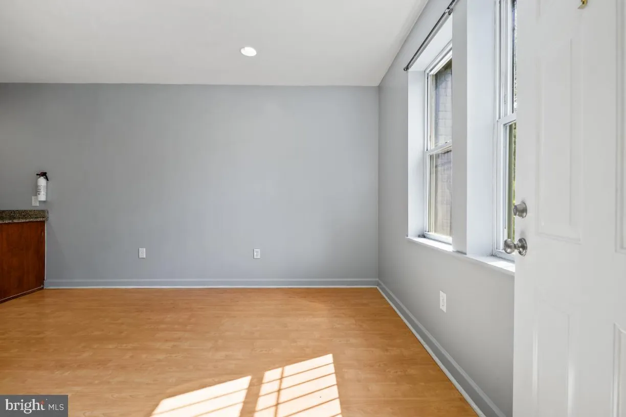 Washington Metro Area Real Estate | View 1716 West Virginia Ne, 102 | Listing